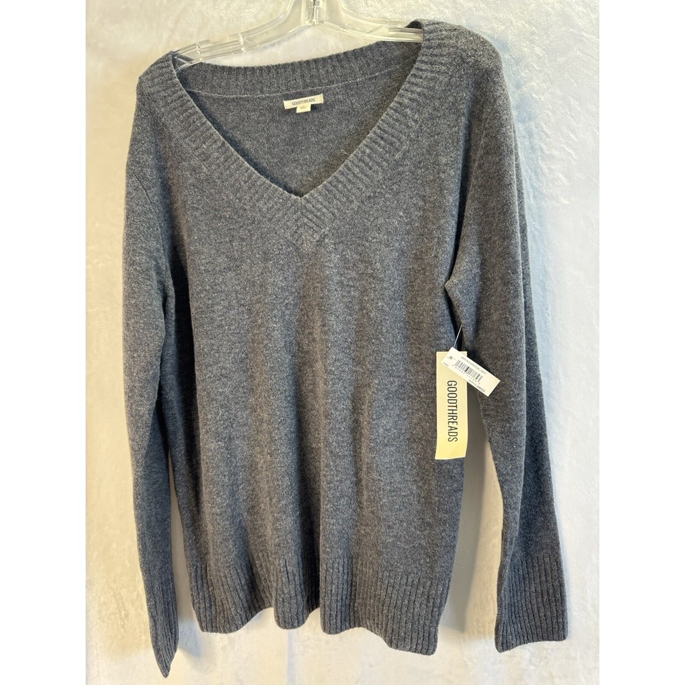 Good Threads Classic Charcoal  Gray V Neck  Long Sleeve Pull Over Sweater L